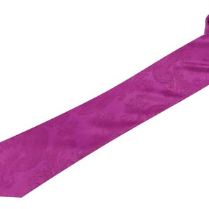 Raspberry Ties. Raspberry Neckties for Men. Mulberry Color Ties. Berry Neckties.Magenta Ties for Wedding. Magenta Purple Paisley Tie.