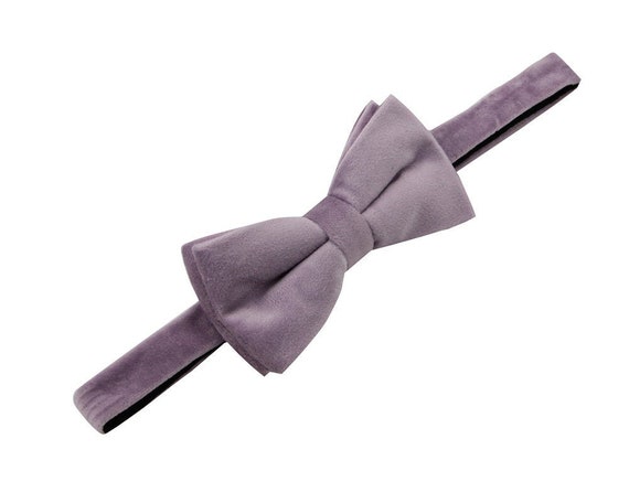 David’s Bridal Lavender Haze tie