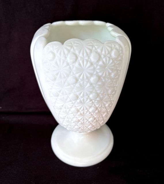 Fenton Art Milk Glass Daisy and Button Cupped 8