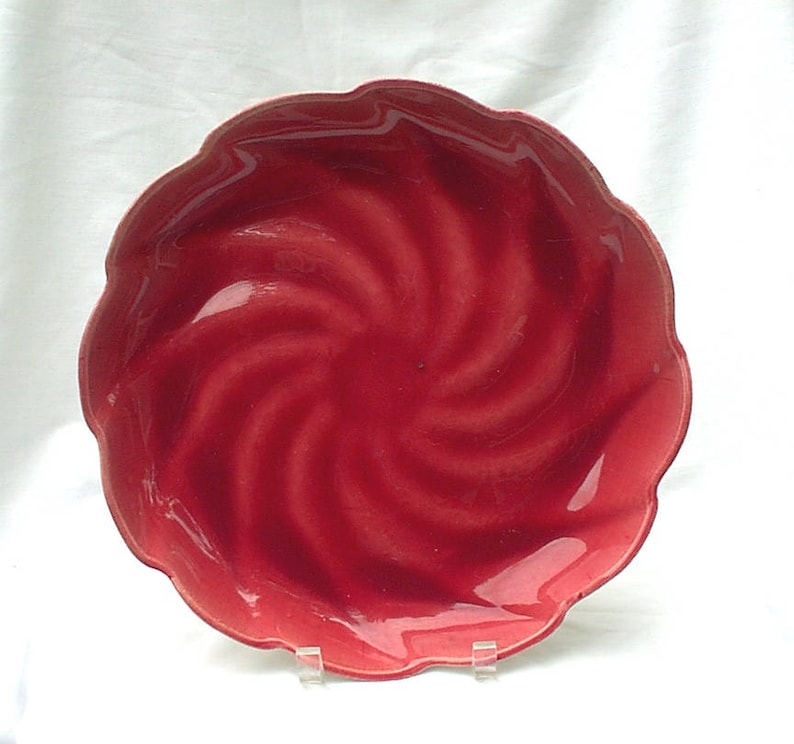 Red Round Swirl Pottery Dish Serving Tray Two Tone Vintage
