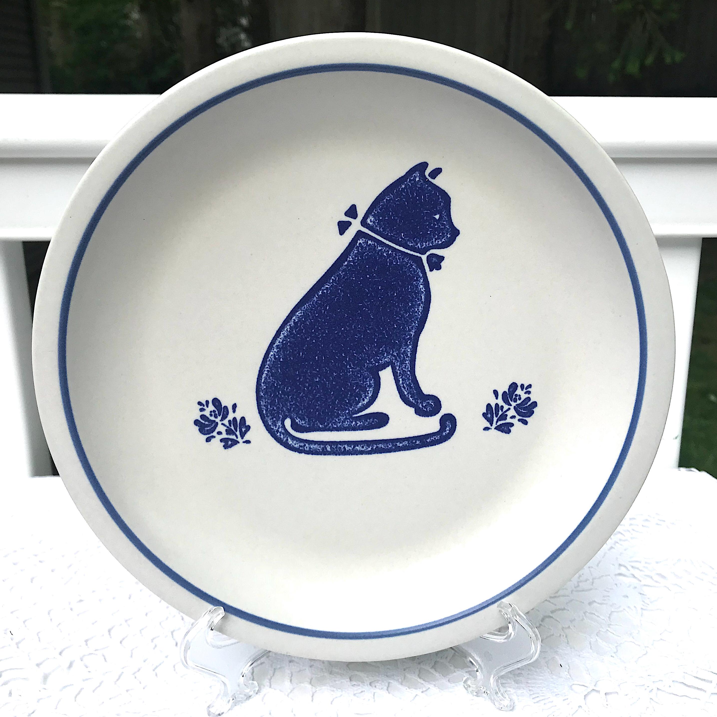 【pharfaite】キティ・アンサンブル　パルフェット　ブルー Pfaltzgraff Yorktowne Cat Plate Dessert Snack Salad 8 1/4