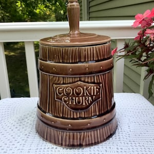 Vintage McCoy Cookie Churn Cookie Jar EXCELLENT