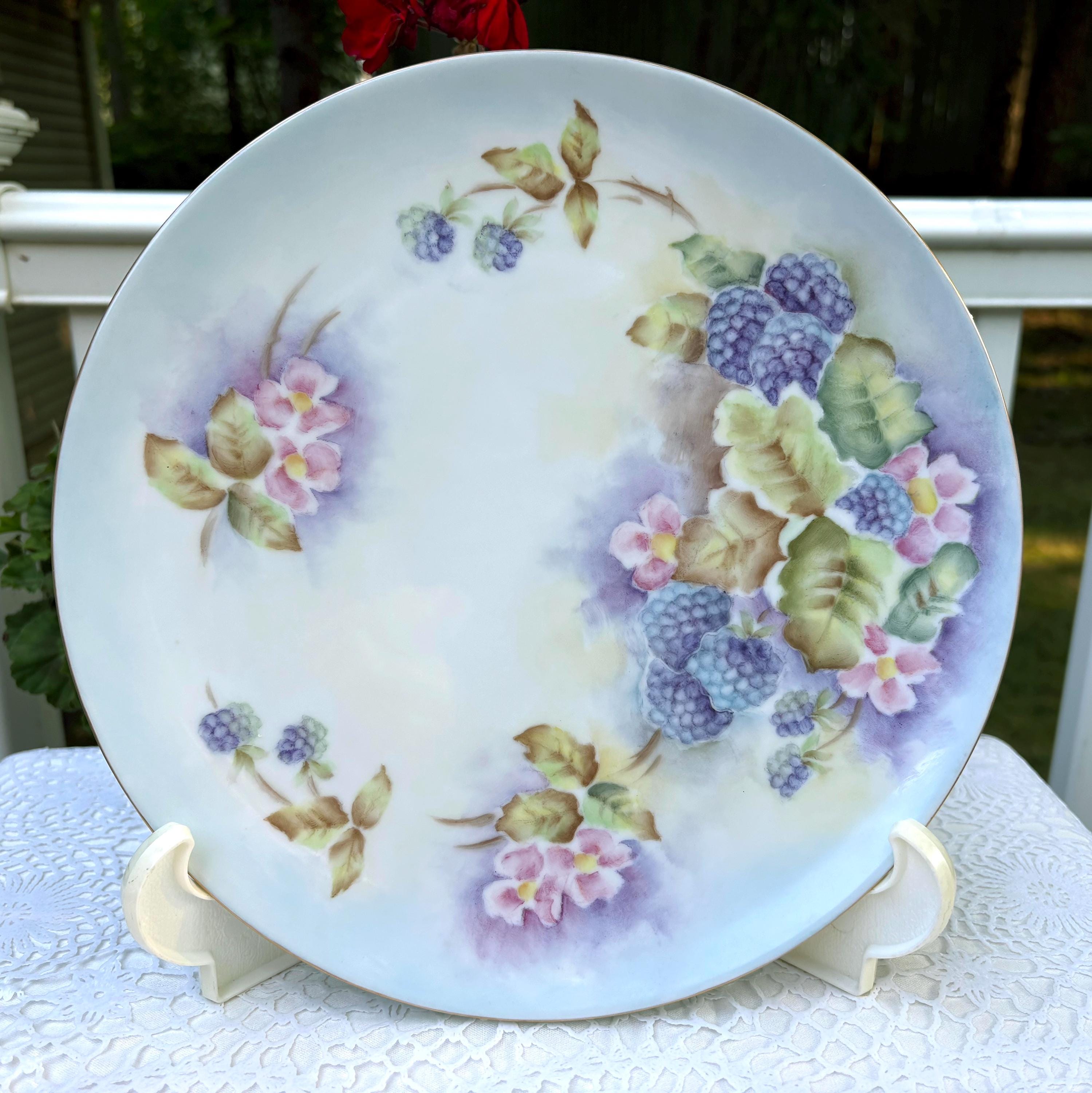 Lorenz Hutschenreuther Germany Hand Painted 10 Inch Plate Berries