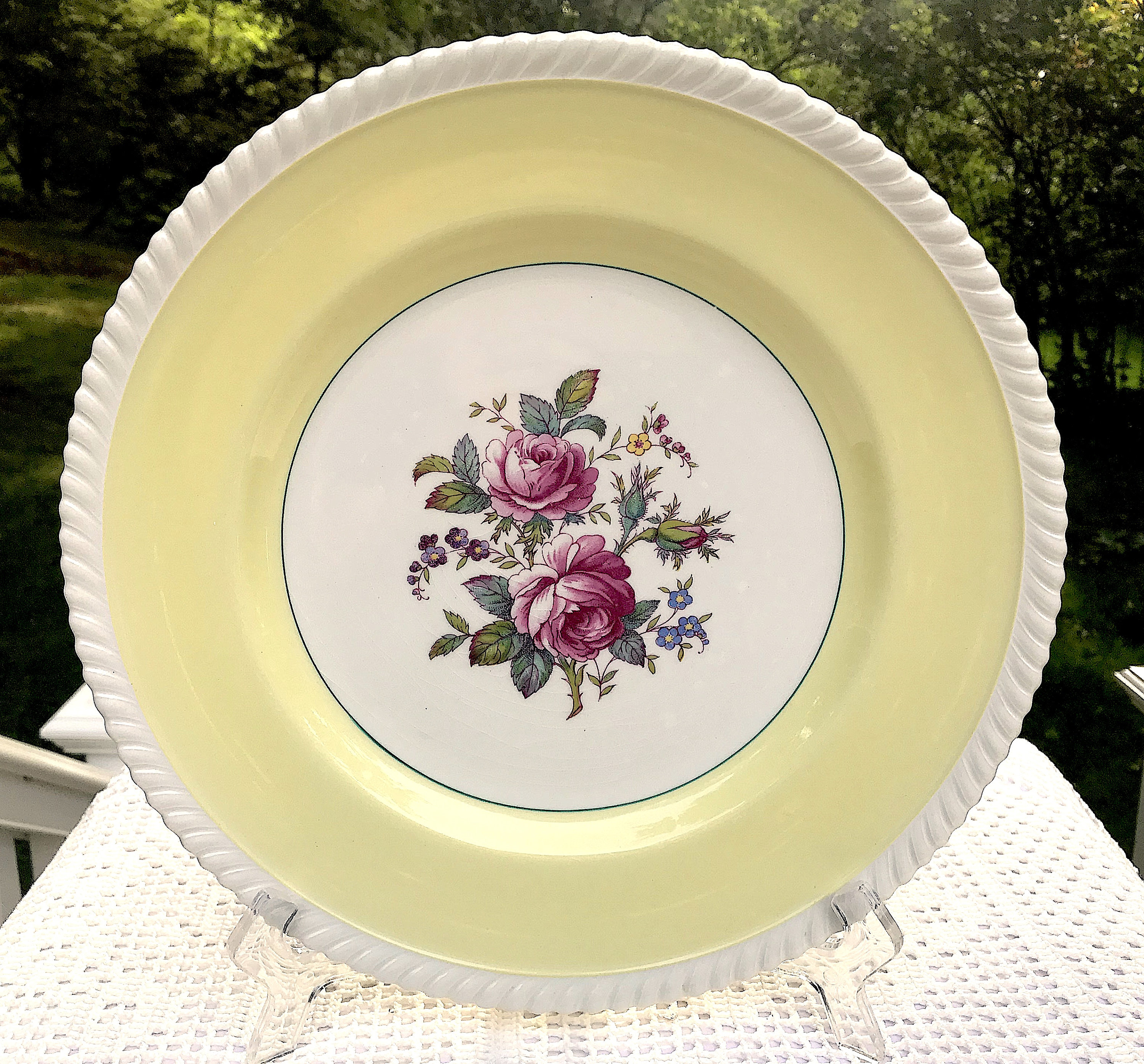 Johnson Brothers Old English Rose 10 3/4 Inch Dinner Plate Bright