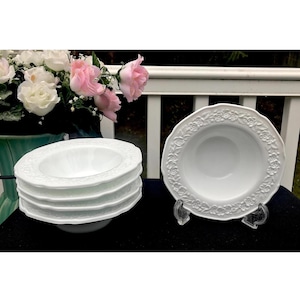 Set Of FIVE Orange Blossom 5 1/2&quot; Fruit Sauce Dessert Bowls  Milk Glass Indiana