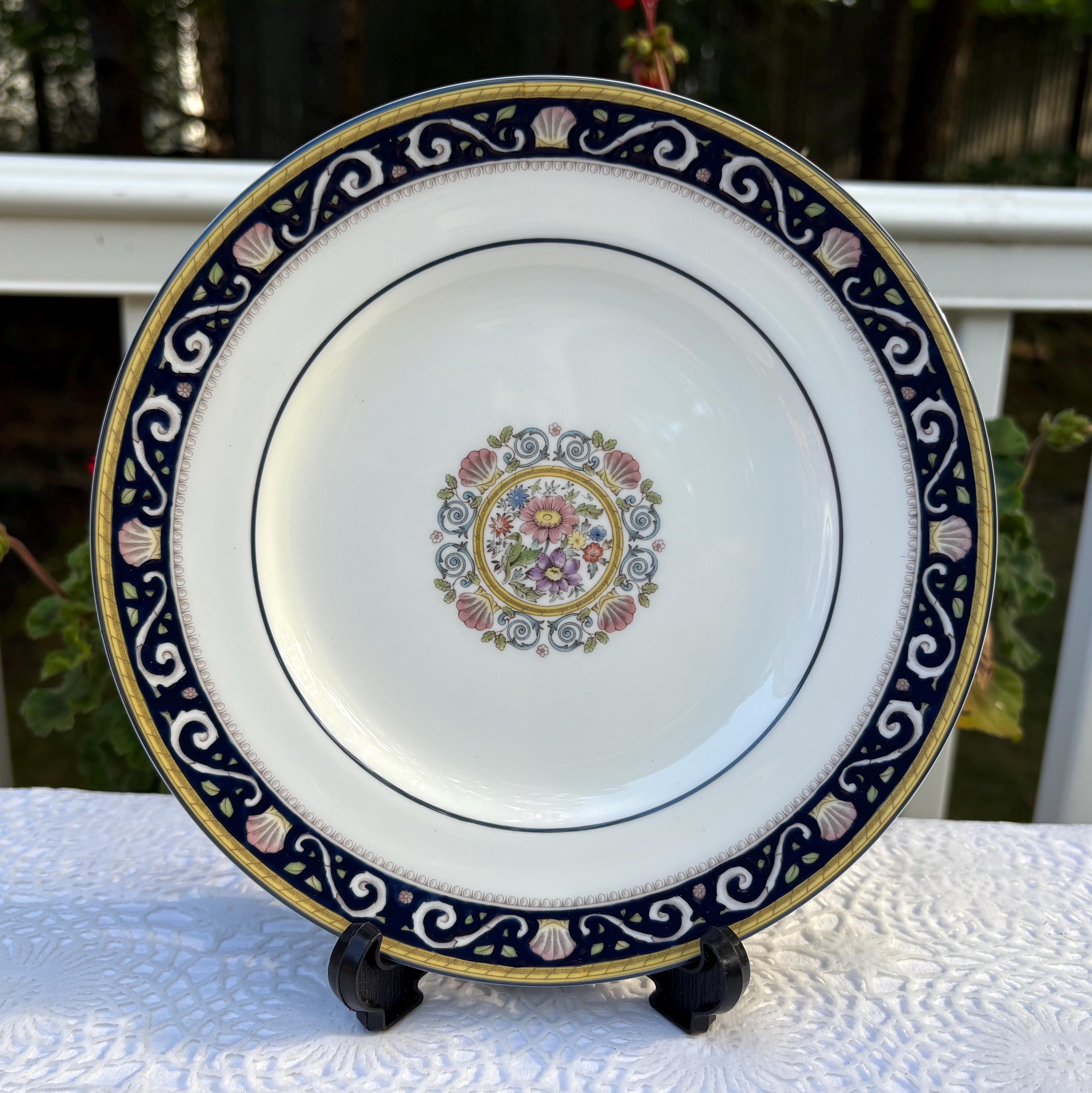 Wedgwood runnymede dishes - Etsy 日本