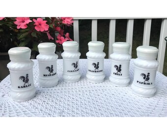 Saleiro e pimenteiro Hazel Atlas Black Rolo Milk Glass