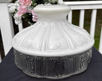 Pantalla de lámpara grande de cristal vintage, globo blanco con carcasa transparente, 9 3/4" de diámetro.