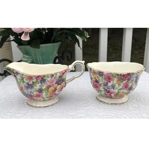 Vintage Chintz Creamer Du Berry (RB) Vintage Chintz Creamer Du Berry (RB)