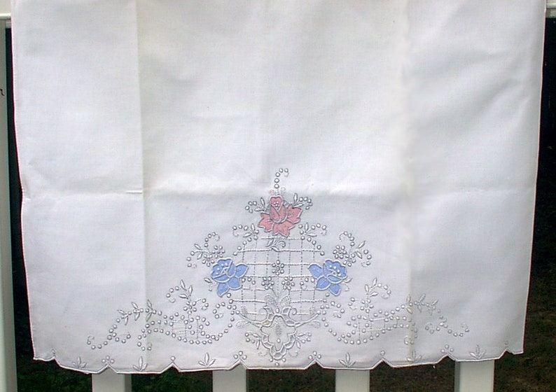 Pair Set of Two CLEAN Vintage White Pillowcases Embroidery Pink Blue Flowers