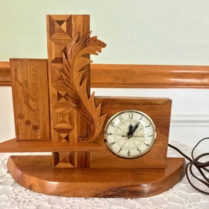 Mantel Electric Clock Vintage Inlaid Carved Wooden Wood Beautiful!