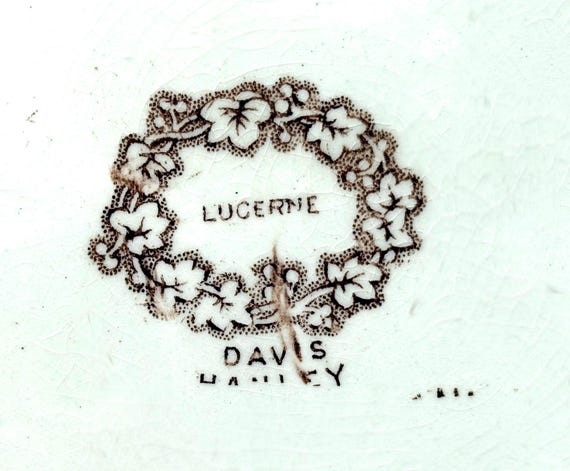 英国アンティーク高台皿 P&B LUCERNE 19世紀 LUCERNE - Antique Aesthetic Movement Brown Transferware 8 7/8 Inch