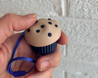 Muffin Clicker Keychain - Blueberry or Chocolate Chip - 3D Printed Clicky Fidget
