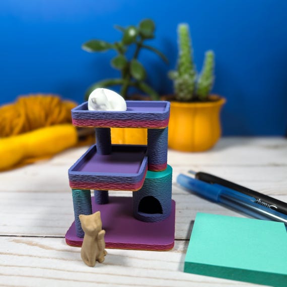 Cat Tree Desk Buddy – Miniature 3D Printed Office Decor