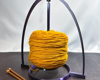 Minimalist Magnetic Yarn Holder - 3D Printed Yarn Stand in Custom Colors