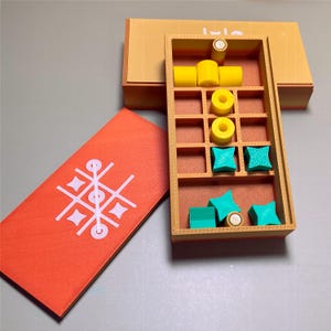 Pocket Tic Tac Toe Game – Portable Customizable Mini Travel Set, Kids&#39; Birthday Gift, 3D Printed Party Favor, Desk Fidget Toy
