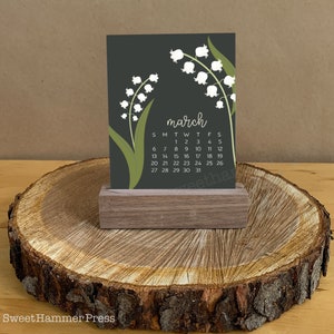 2026 Easel floral Desk Calendar with Stand Floral Calendar | Easel Calendar Gift for her | Desk Calendar with flowers | Nature Calendar
