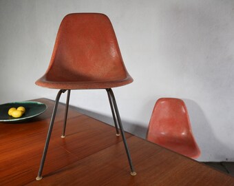 Vintage 1950s Eames Fiberglass Shell Side Chairs in Red - Two