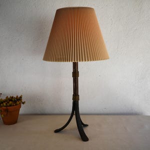 Vintage late modern brutalist wrought iron tripod table lamp