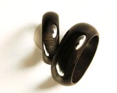 Black wedding band 2 pcs set His & her unusual wedding couple bands Natural horn engagement ring for women men Eco wedding jewelry for two