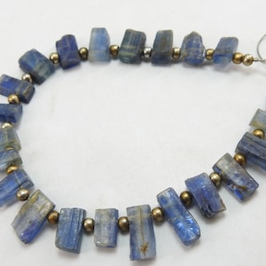 Bracciale in cianite blu con perline naturali grezze da 7 pollici/Perline/Gioielli alla moda/11X6 a 9 x 4 mm circa/Regalo per lei/WM (Br-10)
