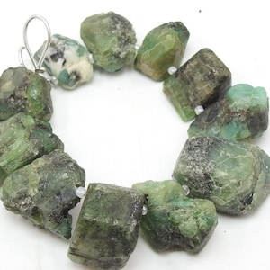 Perline grezze naturali di smeraldo, pepite non tagliate, pietre sciolte fatte a mano, filo da 11 pezzi, dimensioni 25 x 15 a 18 x 14 mm, prezzo all'ingrosso, nuovo arrivo WM (Wb-6)
