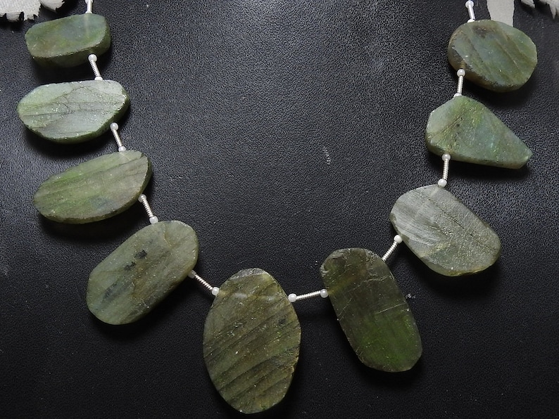 LABRADORITE 1.Strand 9 Pcs Faceted Fancy Shape Briolettes One Side Finished 100/% Natural Beautiful Quality Discounted Price New Arrival