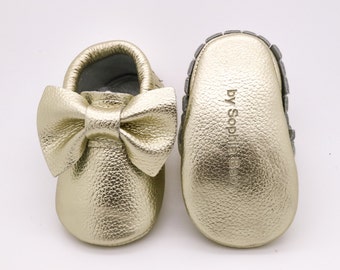 Baby Moccasins, Baby Gold Bow Moccasins, Baby Leather Shoes, Genuine Leather Moccs, Toddler Moccasins, Christmas Baby Moccs, Baby Moccasins