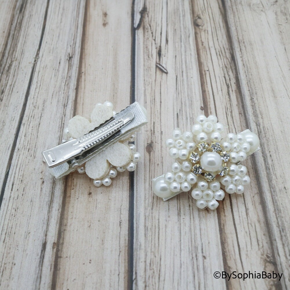 GYMBOREE LAWN PARTY SILVER w/ IVORY PEARL BOW HAIR CLIPS BARRETTE 2-CT NWT 