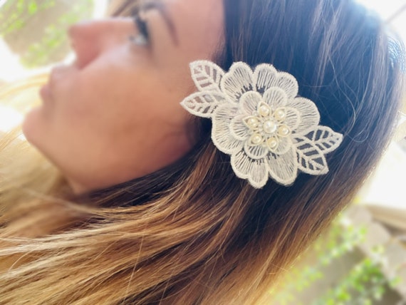 White Lace Flower Hair Clip White Flower Hair Clip Pearl Baby Hair Clip Flower Girl Hair Clip Baptism Hair Clip Cream Hair Clip 1476 Etsy UK