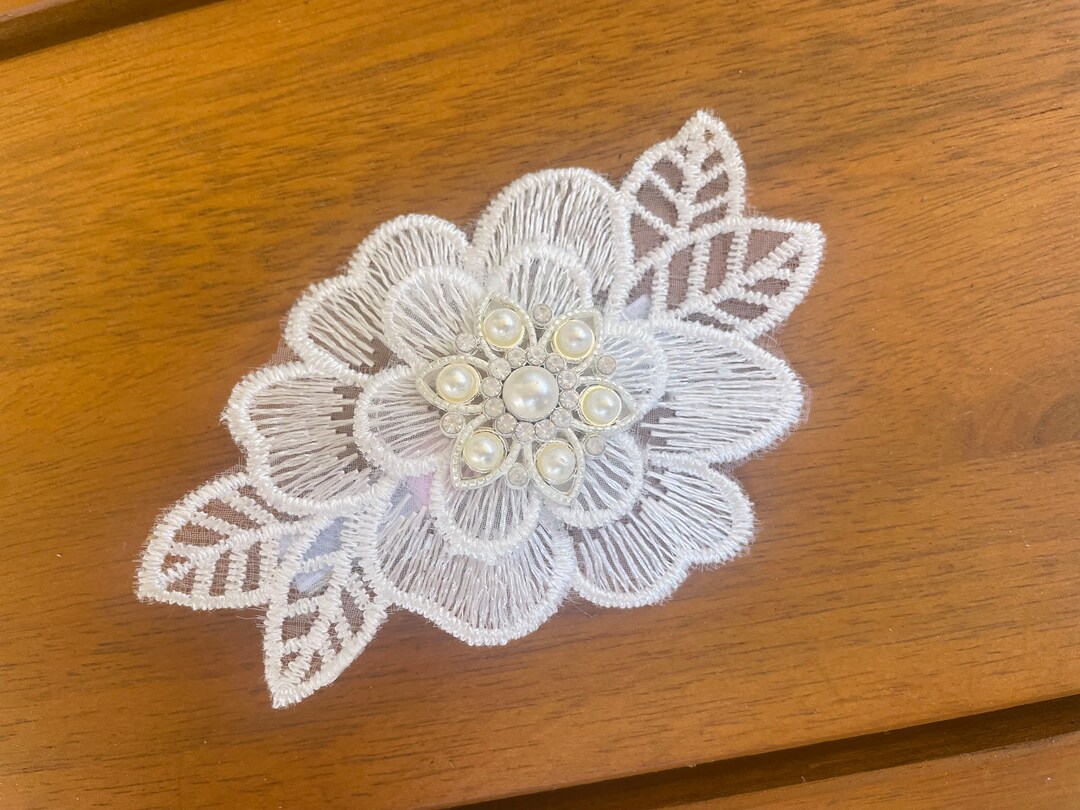 White Lace Flower Hair Clip, White Flower Hair Clip, Pearl Baby Hair