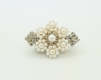 Parel bloem haar clip, bloem haar clip, parel baby haar clip, bloemenmeisje haar clip, doop haar clip, ivoor haar clip, 1110