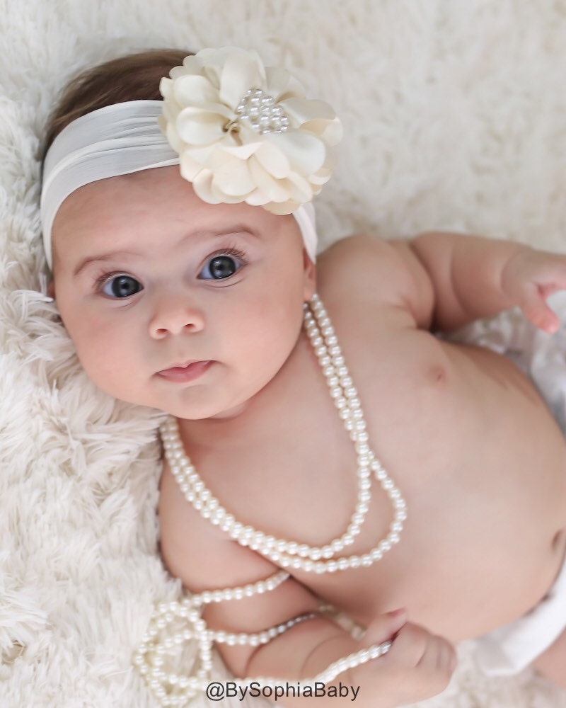 Create a pearl necklace one pearl at a time - BeadifulBABY