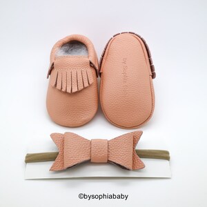 Blush Pink Fringe Moccasins, Baby Pink Moccasins, Baby Leather Shoes, Genuine Leather Moccs, Toddler Moccasins, Baby Moccs, Baby Shower Gift