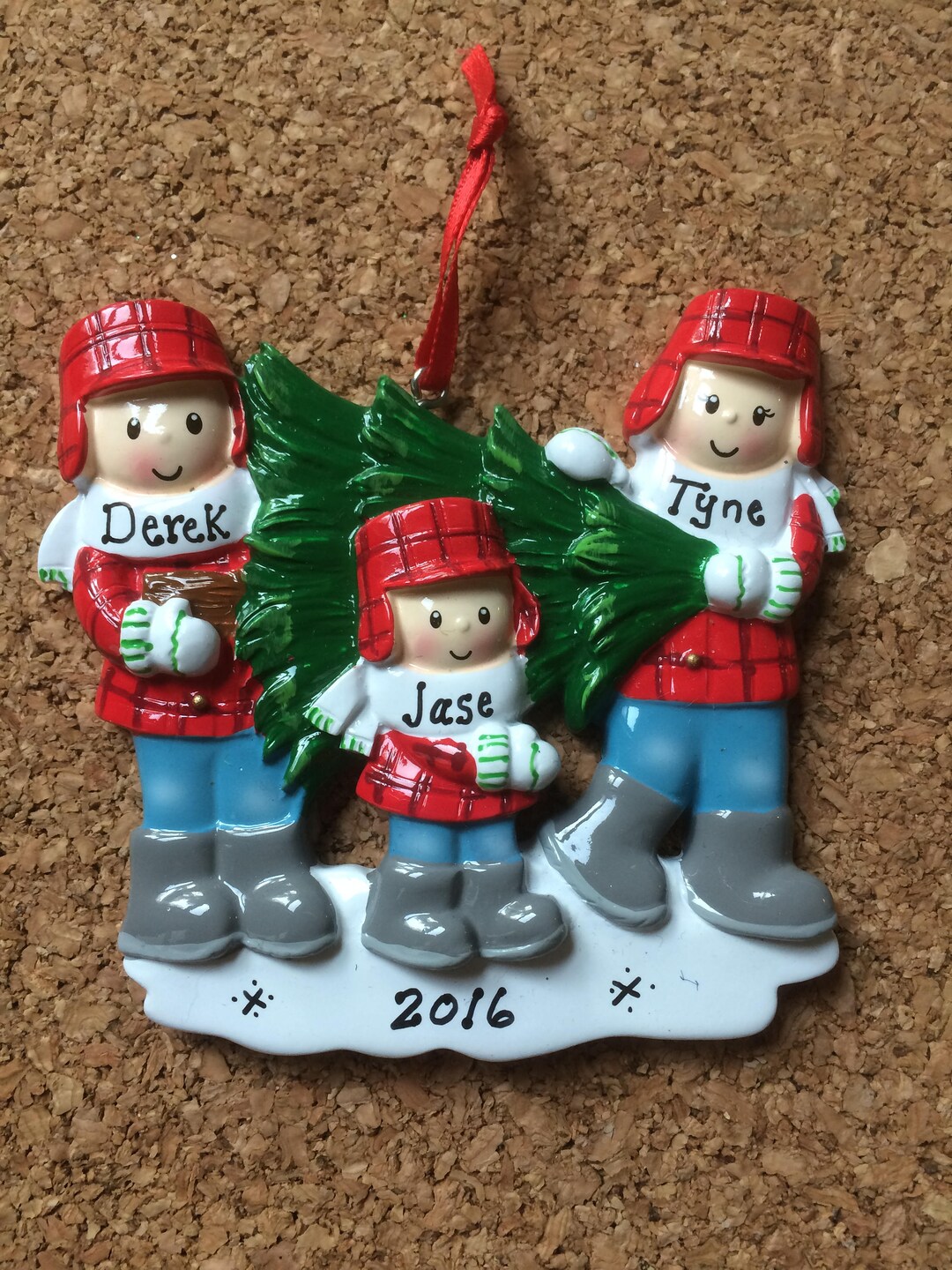 Maine Tree Couple // Family Personalized Ornament - Etsy