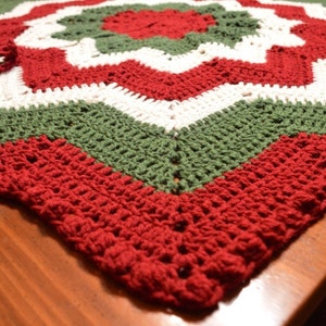 Handmade Large Crochet Christmas Tree Skirt with Bobble Edge, Xmas Tree Skirt, Retro Tree Skirt 52 image 5