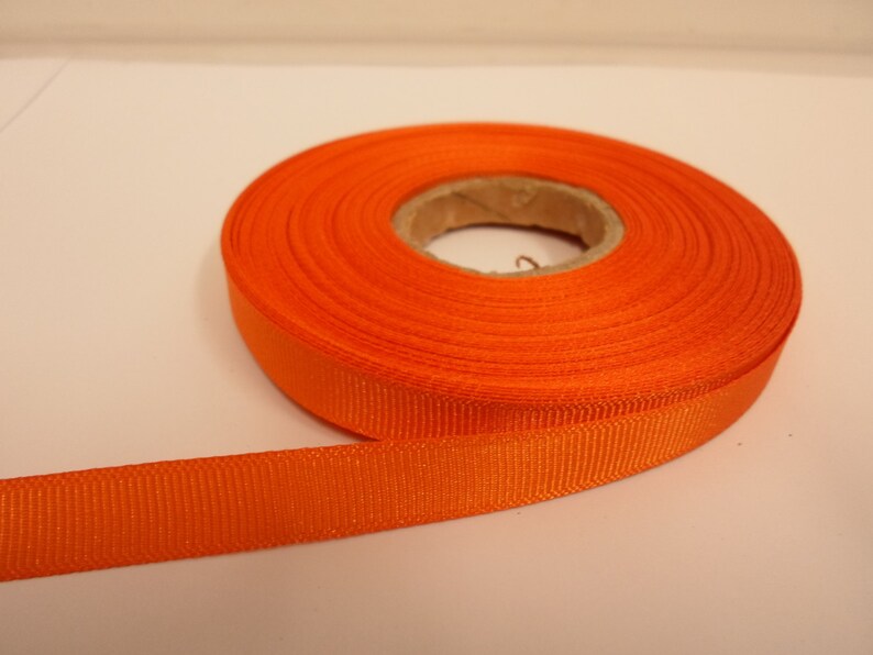 3 mm 6 mm 10 mm 16 mm 22 mm 38 mm 50 mm Pumpkin Dark Orange Grosgrain Ribbon Ribbed 3 mm 6 mm 10 mm 16 mm 22 mm 38 mm 50 mm Pumpkin Dark Orange Grosgrain Ribbon Ribbed