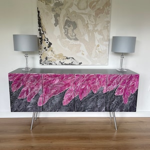 Large sideboard with pink feathers 160cm