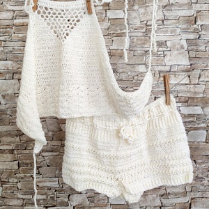 Crochet set: halter top and shorts in ivory Boho beach clothing for kids Crochet toddler / baby summer clothing Photo Shop girls outfit