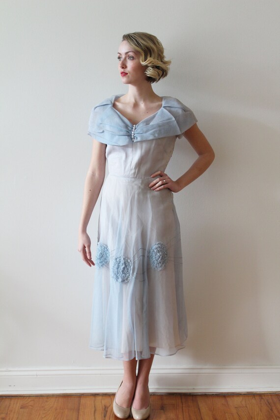 Vintage 1940s - 50s Periwinkle Slight off the Sho… - image 2