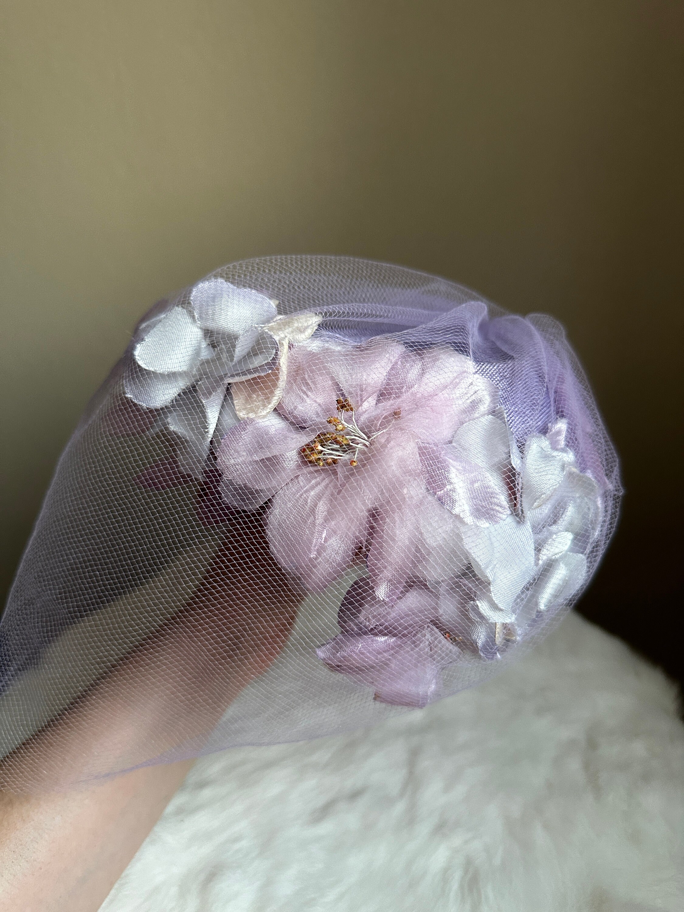 Vintage 1950\'s Lilac Woven Purple Heart Velvet Birdcage Veil Headpiece Hat Vintage 1950s Purple Fascinator With Birdcage Veil, Velvet  main image 2