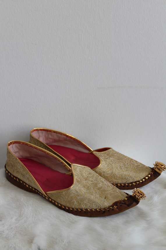 Vintage Gold Tone Slippers Indian Theme Toe Detail Unique House