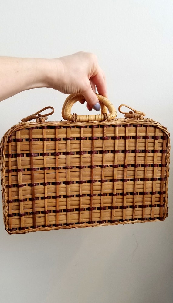 Vintage straw wicker Basket Purse/picnic basket - image 2