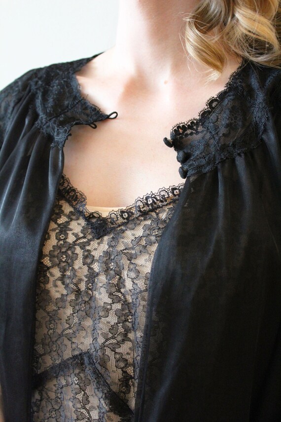 Vintage 1950s - 60s Black Lace Night Gown Peignoi… - image 7