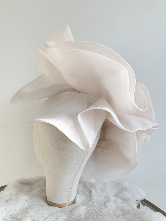 Vintage 1980s-90s Blush Organza Floral Fascinator… - image 6