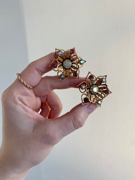 Vintage 1960's AB Flower/Star Design Clip On Earr… - image 3