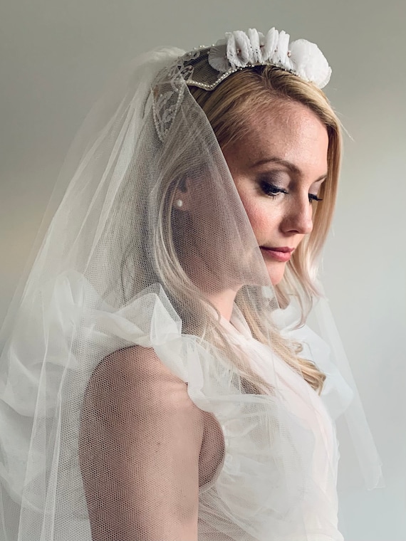 Vintage 1950's Miss Lillian Bridal Veil with Headpiec… - Gem