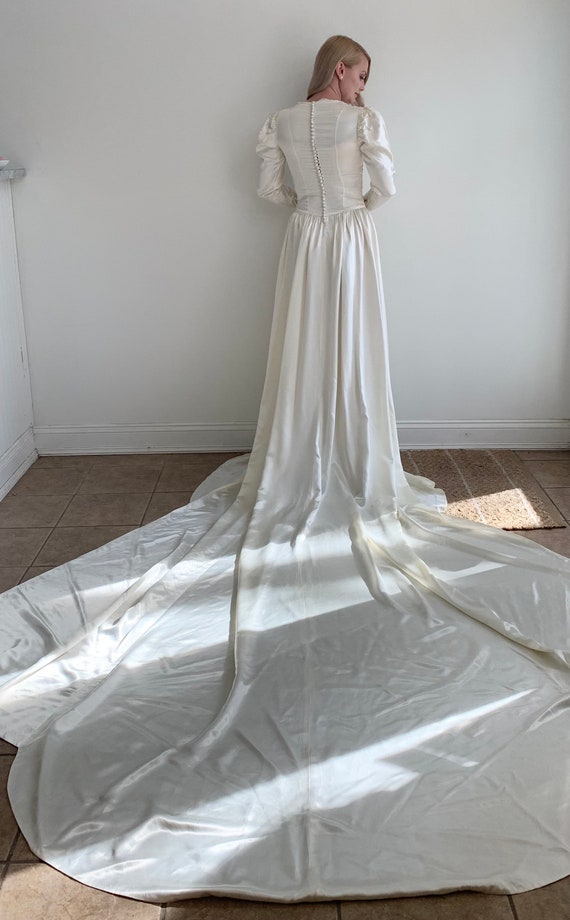 How My Grandmother's 1940s Wedding Dress Found a Second Life on TikTok –  Texas Monthly