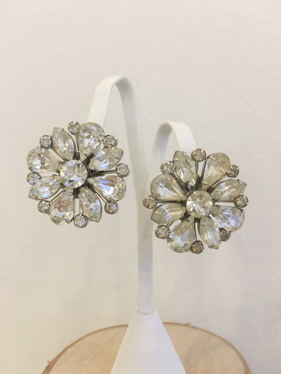 Vintage Mid-Century Crystal Rhinestone Floral Sta… - image 1