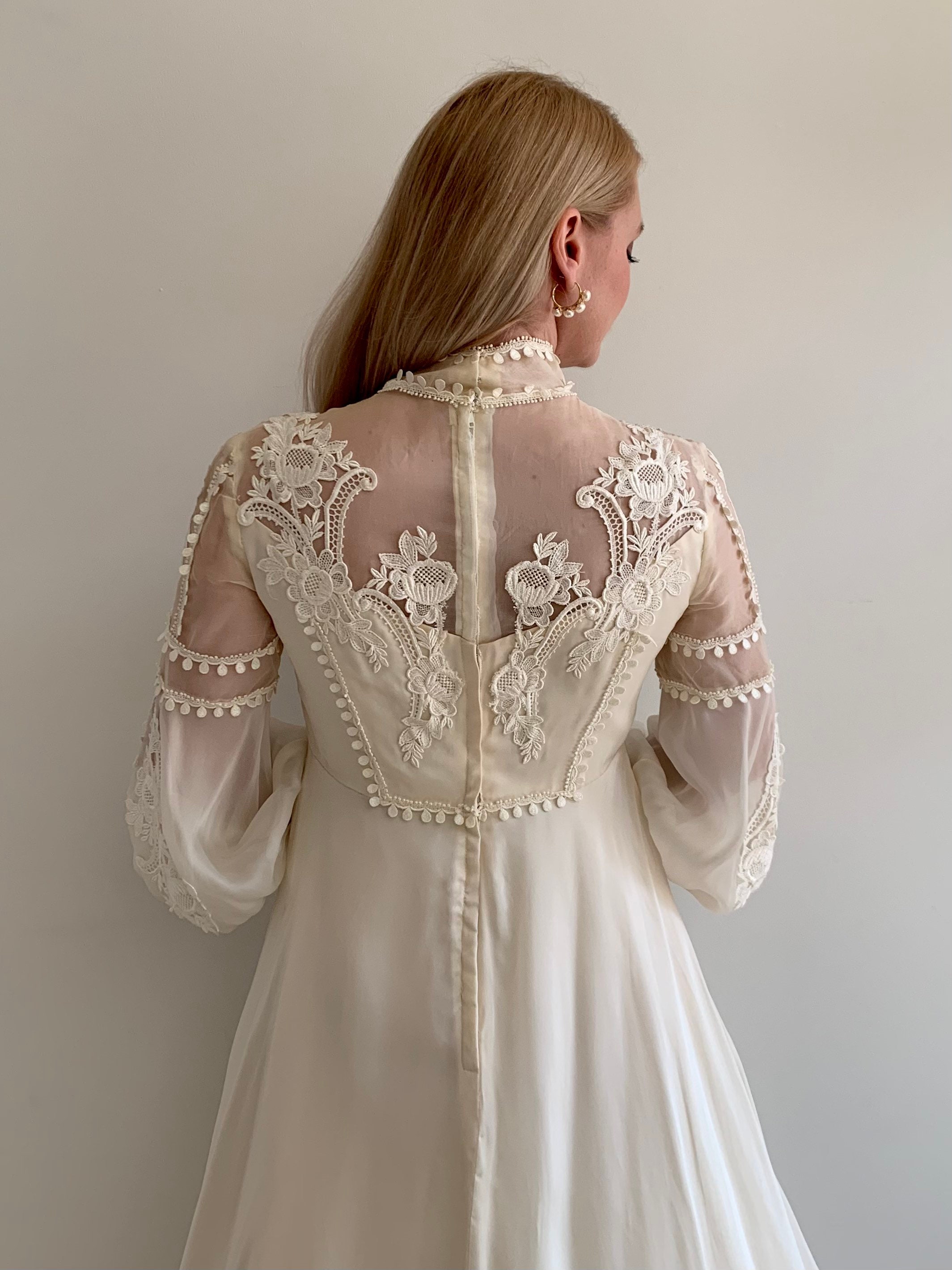 Vintage 1970s Boho Sleeve Wedding Dress Ailyn — Miranda's Vintage
